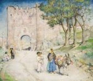 Figuren Voor Poort In Spaans Landschap