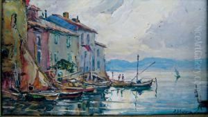 Voiliers A Quai Dans Le Port De Saint Tropez
