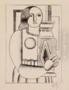 Femme Tenant Unvase