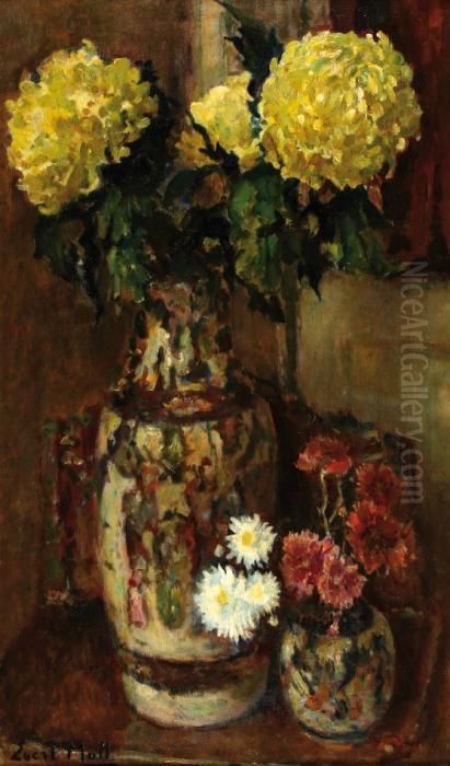 Gele Dahlia's En Margrieten In Kantonese Vazen Oil Painting by Evert Moll