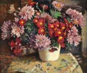 Veelkleurige Bloemen In Een Witte Pot