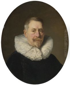 Elderly Man in a Figure-8 collar 'a la confusion'