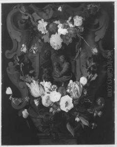 Blumengewinde um ein Steinrelief mit der Heiligen Familie und dem Johannesknaben