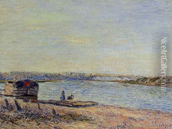 The Hills of Veneux, Seen from Saint-Mammes Oil Painting - Alfred Sisley