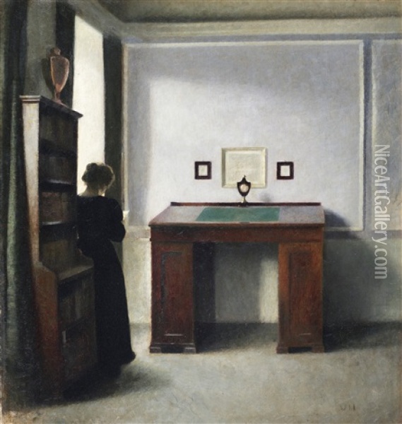 Interior Med Skrivpulpet Och Ung Kvinna Oil Painting - Vilhelm Hammershoi