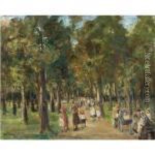Spazierganger Im Tiergarten (strollers In Tiergarten) Oil Painting - Max Liebermann