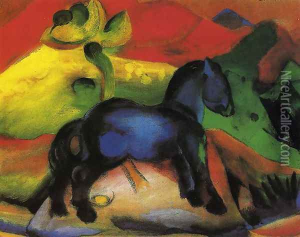 The Little Blue Horse Oil Painting - Franz Marc