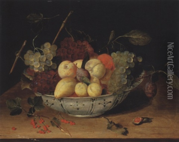 Raisins Et Prunes Dans Un Plat En Delft Sur Un Entablement En Bois Oil Painting - Jacob van Hulsdonck