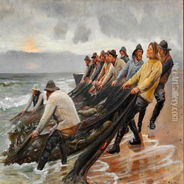 View Of Skagen Beach With Fishermen Hauling In The Fishing-nets Oil Painting - Michael Ancher
