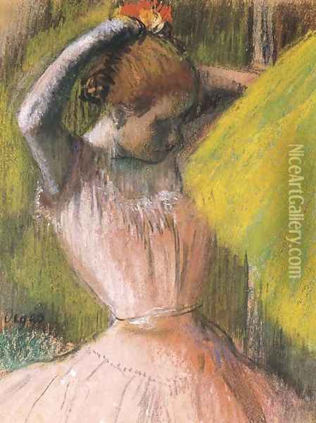 Danseuse à mi-corps se coiffant Oil Painting - Edgar Degas