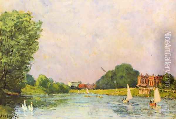 Themse with Hampton Court Oil Painting - Alfred Sisley