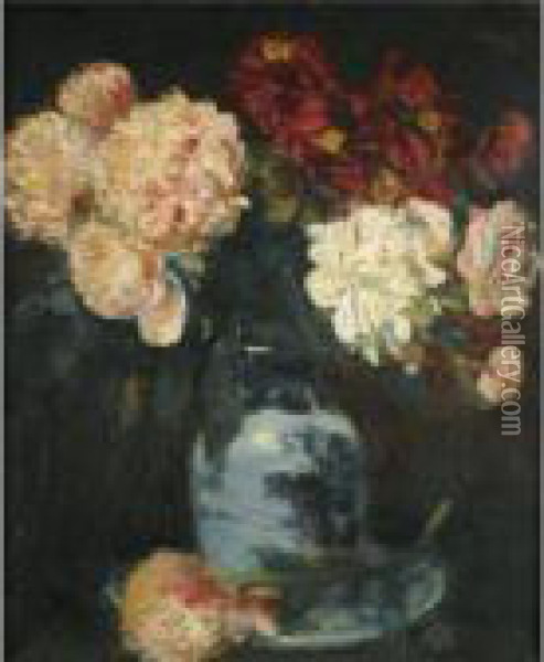 Still Life With Peonies Oil Painting - George Leslie Hunter