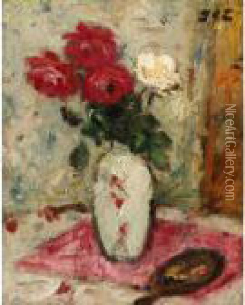 Vase De Roses Oil Painting - Georges dEspagnat