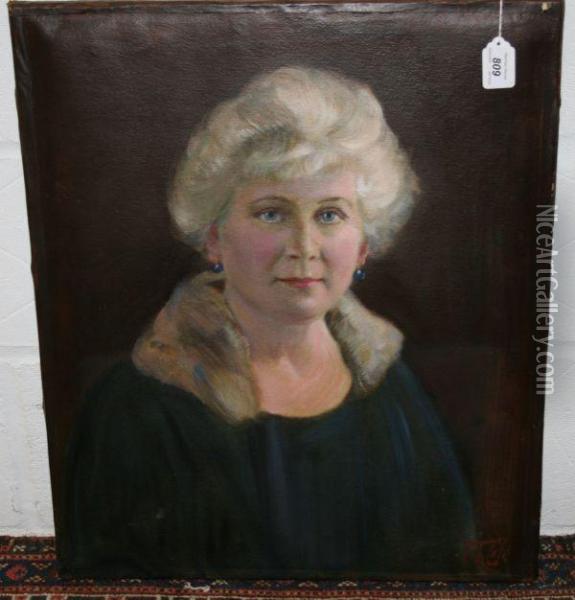 Portrait Of A Grey Haired Lady Wearing Blue Earrings And A Fur Collar Oil Painting - Philip H. Rideout