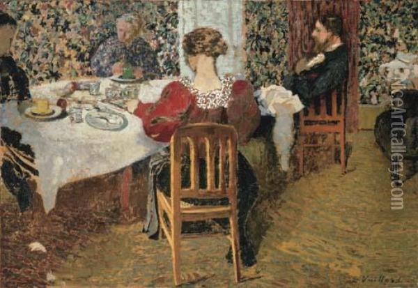 La Table, La Fin Du Dejeuner Chez Madame Vuillard Oil Painting - Jean-Edouard Vuillard