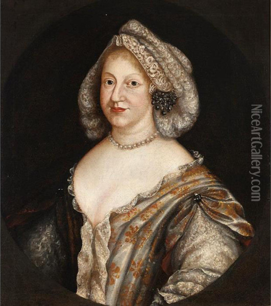 A Portrait Of A Lady Of Title, 
Said To Be Wilemine Ernestine Of Danmark, Electress Of The Palatine 
(1650-1706), In A Painted Oval Oil Painting - Josepf Wright Of Derby