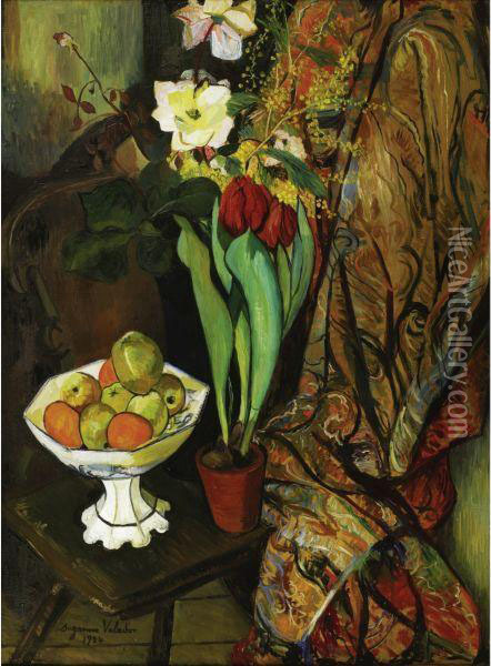 Nature Morte Aux Tulipes Et Compotier De Fruits Oil Painting - Suzanne Valadon