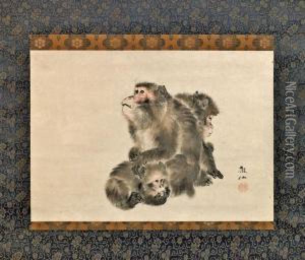 An Adult Monkey With Two Young All Huddled Together, Finely Rendered Details (some Toning); Silk Mounting Oil Painting - Mori Shusho, Dit Sosen