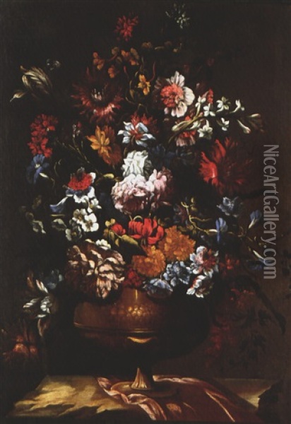Stillleben Mit Blumen In Vase Auf Draperie Oil Painting - Mario Nuzzi