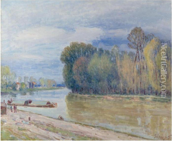 Le Canal Du Loing Au Printemps - Le Matin Oil Painting - Alfred Sisley