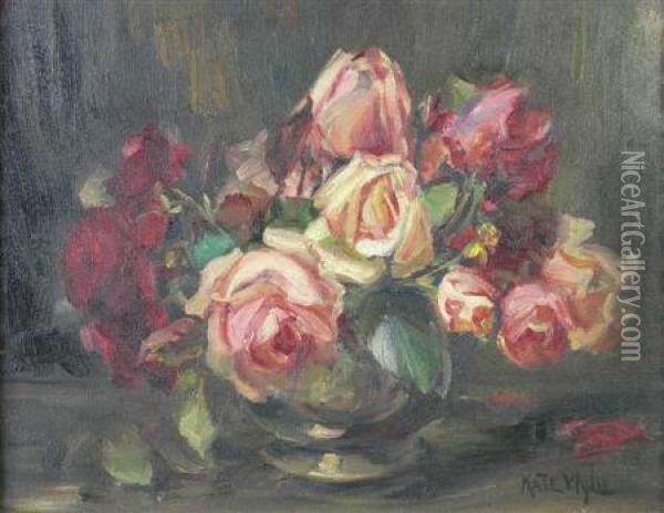 Still Life Of Roses Oil Painting - Kate Wylie