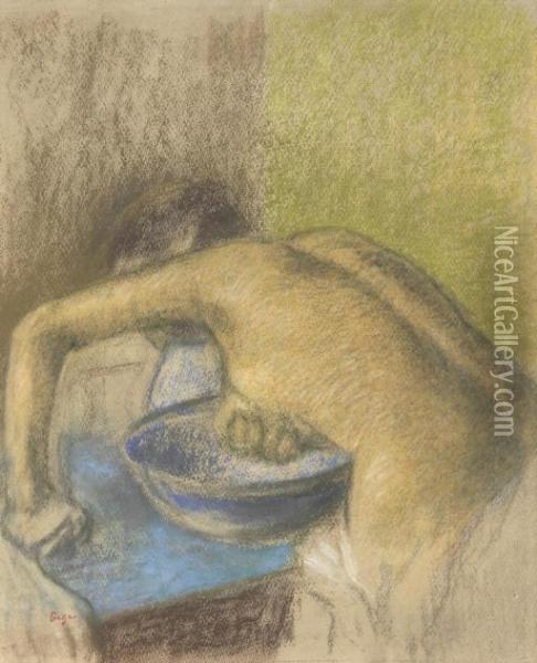 Femme A Sa Toilette Oil Painting - Edgar Degas