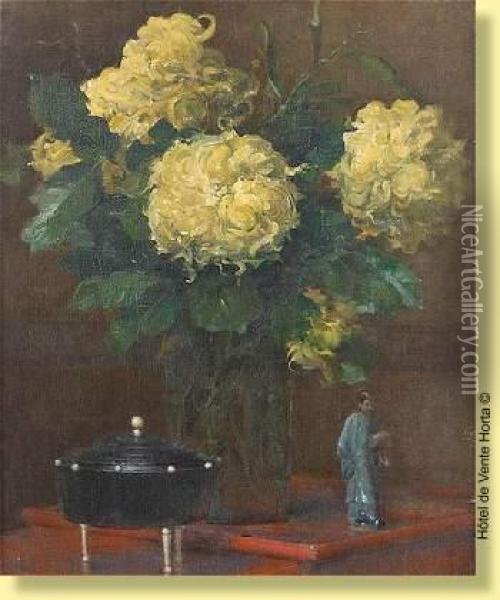 Vase Fleuri Et Chinoiseries Oil Painting - Henri Moreau