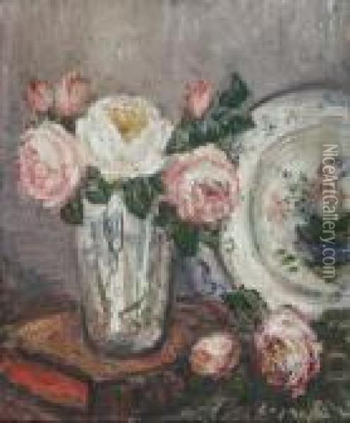 Bouquet De Roses Et Plat De Faience Oil Painting - Pierre Laprade