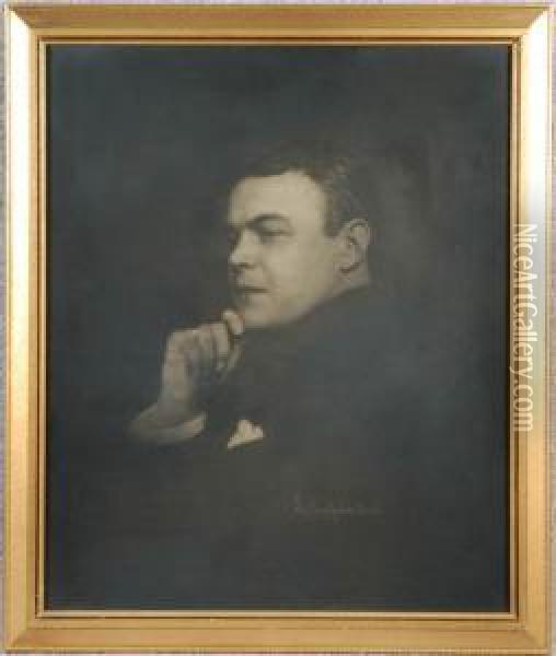 Portrait Of A Man Oil Painting - Henry Buergel Goodwin