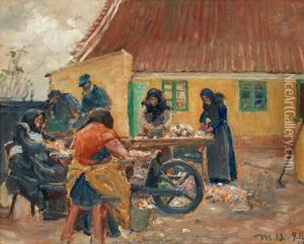 Women Cleaning Fishes Oil Painting - Michael Ancher