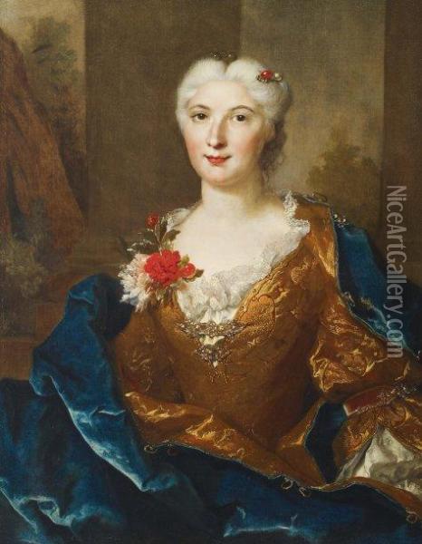 Portrait De Femme A La Draperie Bleue Oil Painting - Nicolas de Largillierre