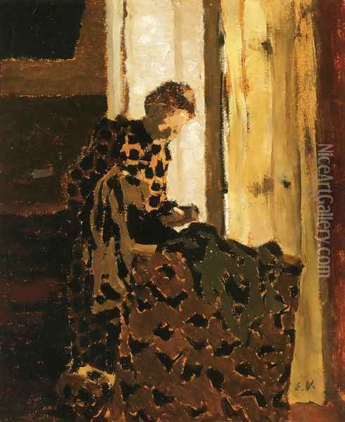 Woman Brushing a Garment Oil Painting - Jean-Edouard Vuillard