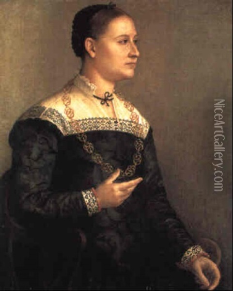 Portrait Of A Lady Wearing An Embroidered Black Dress And A Gold Chain Oil Painting - Sofonisba Anguissola