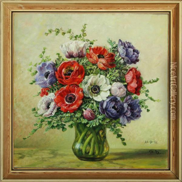 Flowers In A Glass Vase Oil Painting - Flora Heilmann