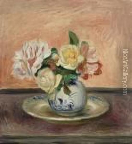 Vase De Fleurs Oil Painting - Pierre Auguste Renoir