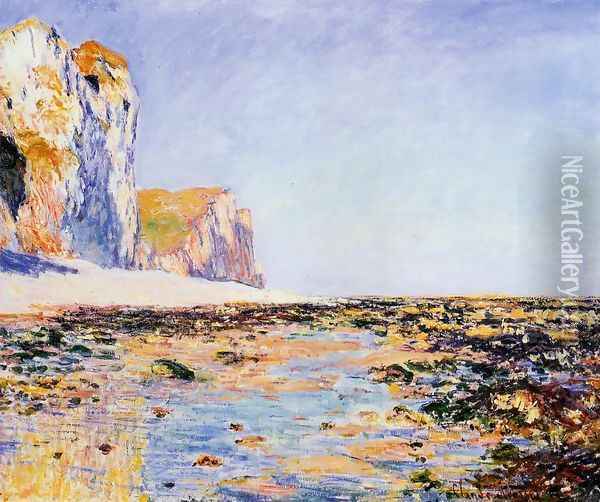 Beach And Cliffs At Pourville Morning Effect Oil Painting - Claude Oscar Monet