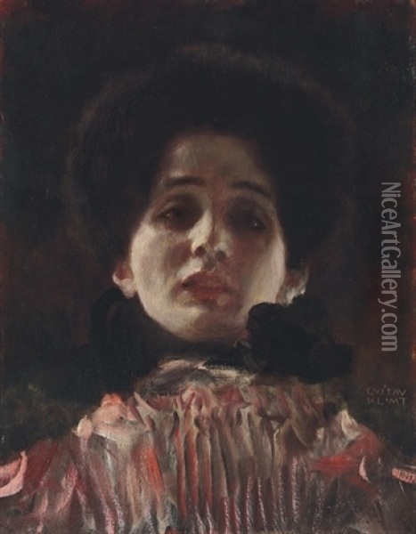 Dame En Face Mit Plisiertem Kleid (damenbildnis En Face) Oil Painting - Gustav Klimt
