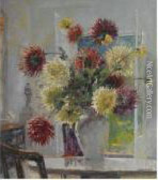 Still Life Of Chrysanthemums Oil Painting - Georges Lapchine