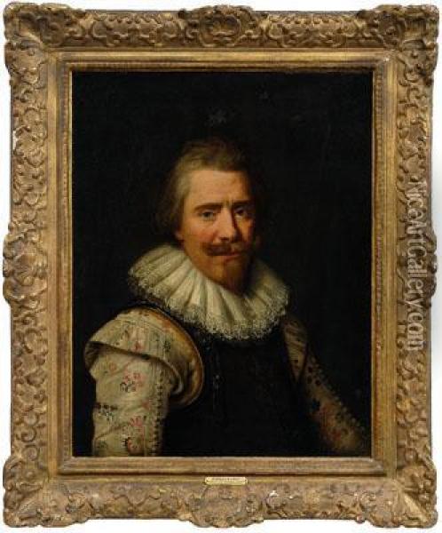 Portrait Of A Nobleman Wearing A Lace Collar, Brocade Shirt And
Armoured Vest Oil Painting - Paulus Moreelse