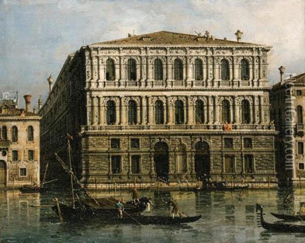 The Palazzo Pesaro From The Grand Canal, Venice Oil Painting - (Giovanni Antonio Canal) Canaletto