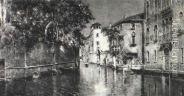 Depicting A Venetian Canal Scene Oil Painting - Antonio Maria de Reyna Manescau