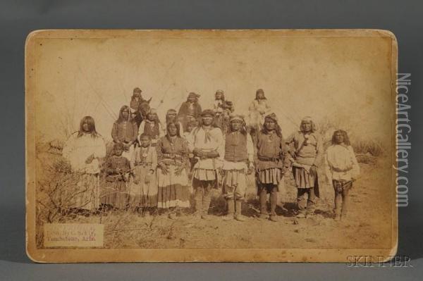 Imperial Cabinet Card Photograph Of Members Of Geronimo's Band Oil Painting - Camillus Sydney Fly