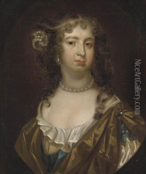 Portrait Of A Lady, Possibly 
Barbara Villiers, Countess Ofcastlemaine, Bust Length With A Pearl 
Necklace In A Feignedoval Oil Painting - Sir Peter Lely