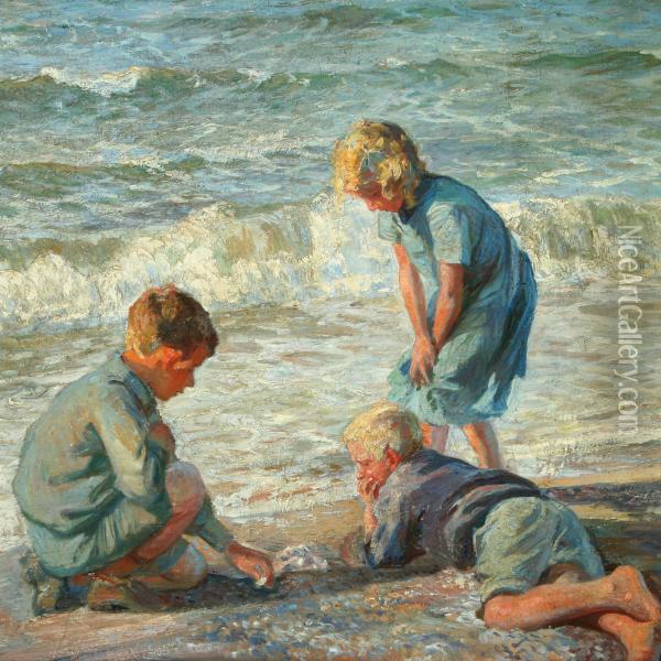 Playing Children On Thebeach Oil Painting - Knud Larsen