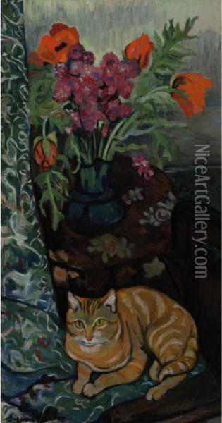 Chat Couche Devant Un Bouquet De Fleurs Oil Painting - Suzanne Valadon