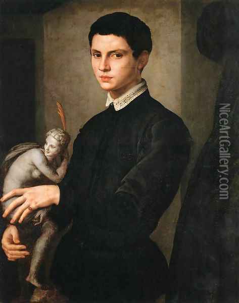 Portrait of a Man Holding a Statuette Oil Painting - Agnolo Bronzino