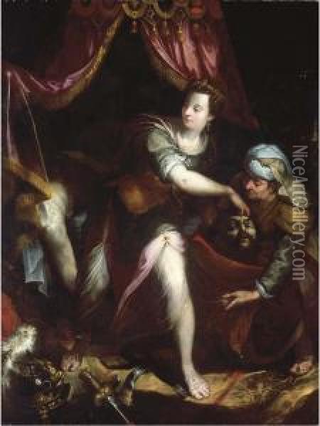 Judith And Holofernes Oil Painting - Lavinia Fontana