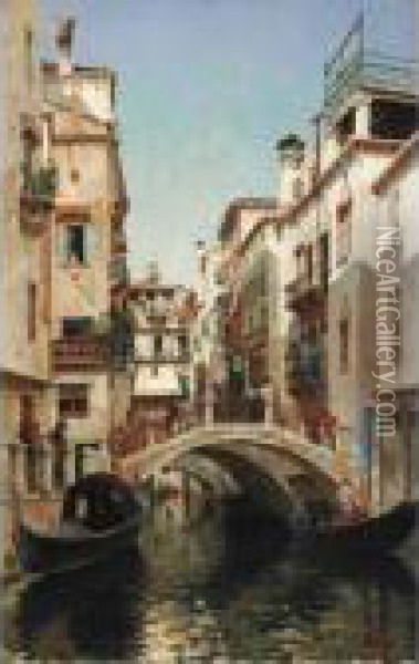 A Busy Venetian Bridge Oil Painting - Federico del Campo