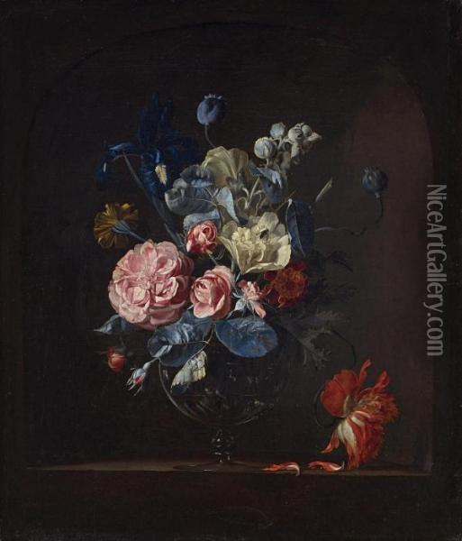 Glasvase Mit Rosen, Iris, Tagetes Und Tulpe In Einer Nische Oil Painting - Willem Van Aelst