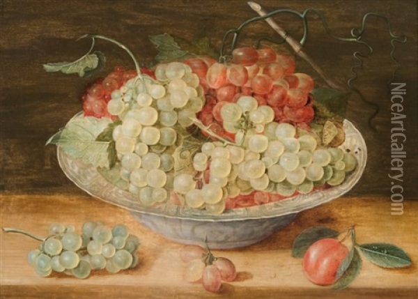 Coupe En Porcelaine De Type Wanli Avec Grappes De Raisins Et Fruits Disposes Sur Un Entablement Oil Painting - Jacob van Hulsdonck